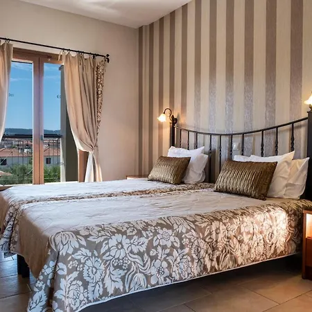 Country Hotel 4*