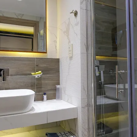 Country Otel 3*