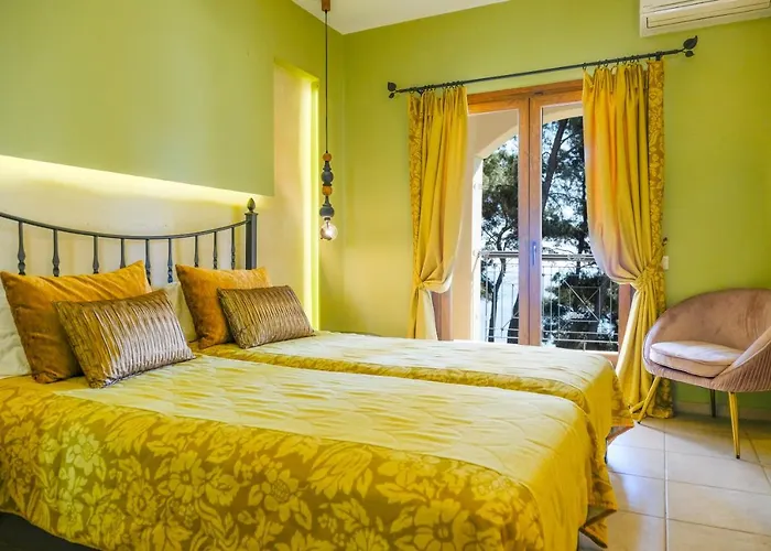 Отель Country 3*